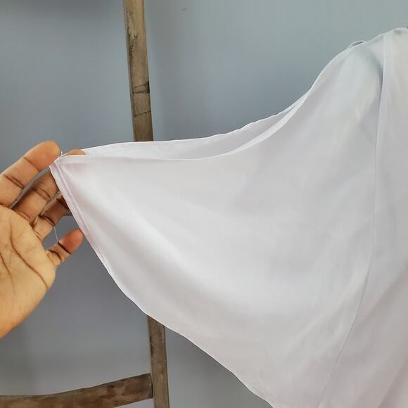 XOXO White Angel Sleeve Sheer Flowy V-Neckline Top L - Picture 5 of 10